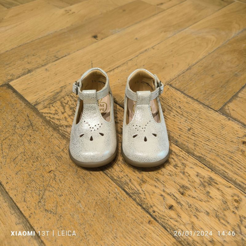 POM D’API stand up salome muestra platine premier pas