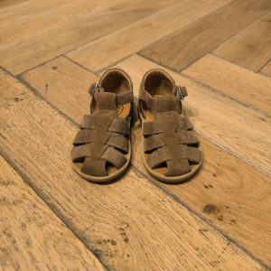 POM D&rsquo;API POPPY DADDY velours brown sandale mixte