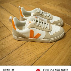 VEJA SMALL V-10 LACE extra-WHITE fury