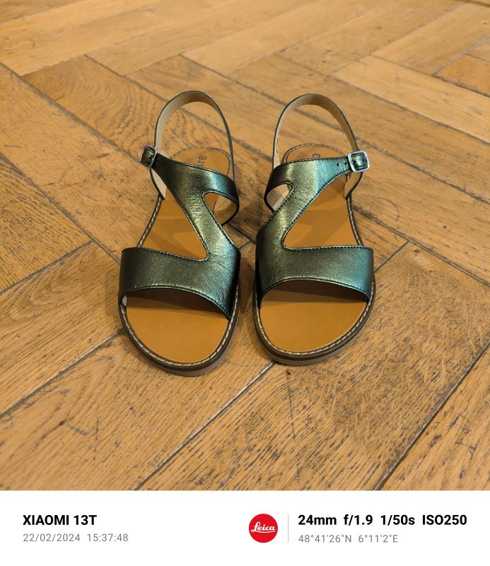 CLOTAIRE BY POM D’API hera cover laminato olive