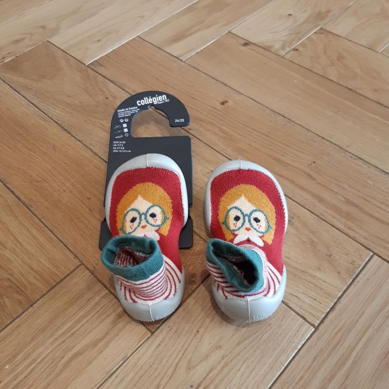 COLLEGIEN CHAUSSON-CHAUSSETTE FANTAISIE CHAPERON ROUGE – Image 2