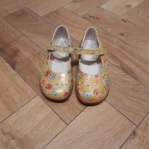 BEBERLIS CHAUSSURE babys 21987 fleuri jaune