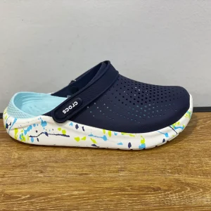 CROCS bleu et bleu ciel et blanc mouchetée