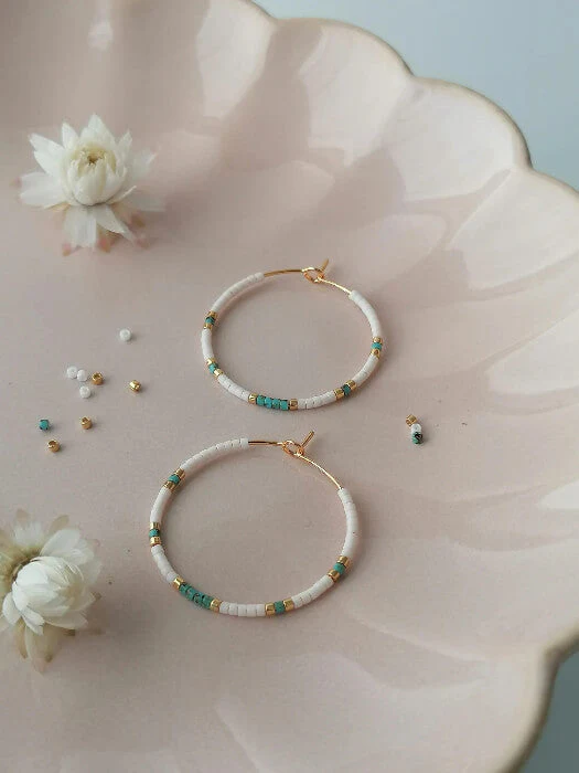 Créoles artisanales bleu Picasso | Perles de verre & acier inox | Style bohème chic – Image 5