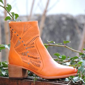 MURATTI (Read) Couleur : Orange