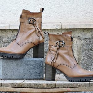 DORKING (9163) Couleur : Beige Vernis