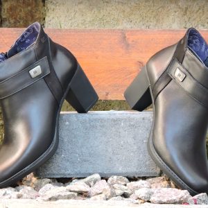 DORKING (9111) Couleur : Noir