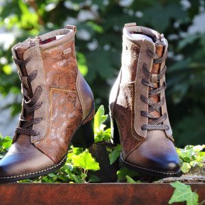 LAURA VITA (Agcatheo 132) Couleur : Café