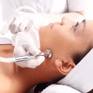 Soin complet du visage pour 1 personne - Dermka Clinik Québec