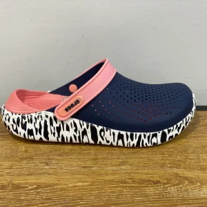 CROCS bleu et saumon et blanc mouchetée