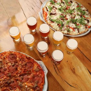 Bières et Flammekueche pour 2 personnes - 3 Brasseurs - McGill Sainte-rCatherine