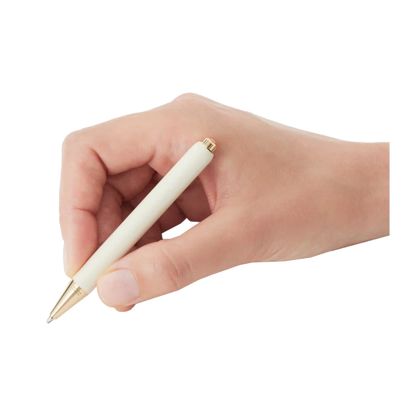 Stylo bille couleur ivoire Montblanc Heritage Rouge et Noir « Baby » Édition Spéciale – Image 4