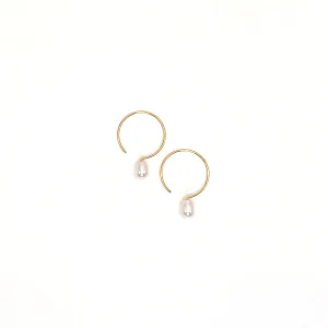 Boucles d’oreilles anneaux en or laminé 14k avec perle baroque de couleur ivoire - 24 mm