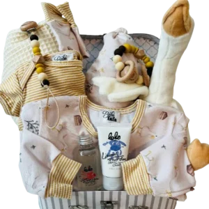 Panier-cadeau bébé personnalisé